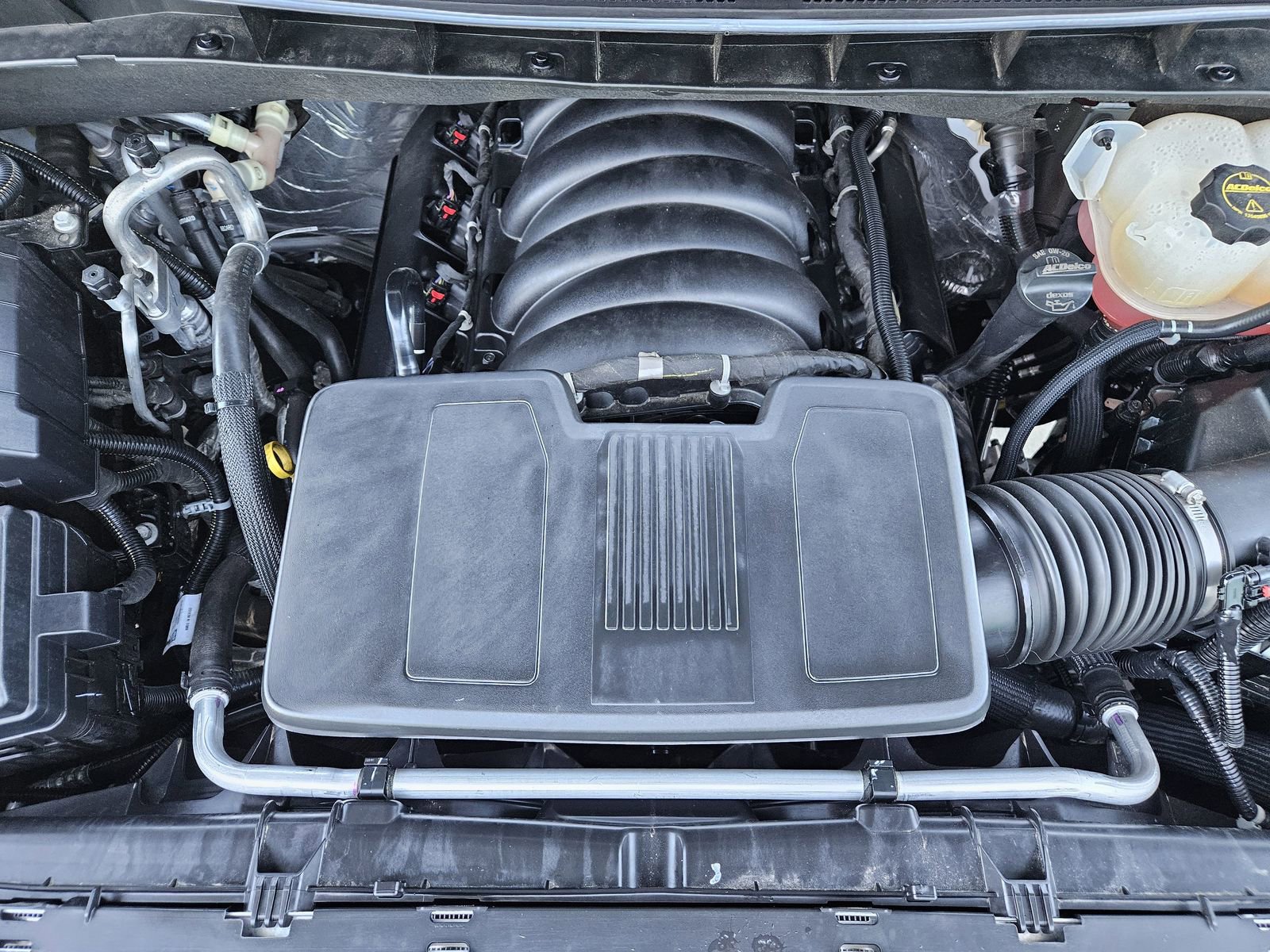 Used 2025 GMC Yukon XL Denali image 37