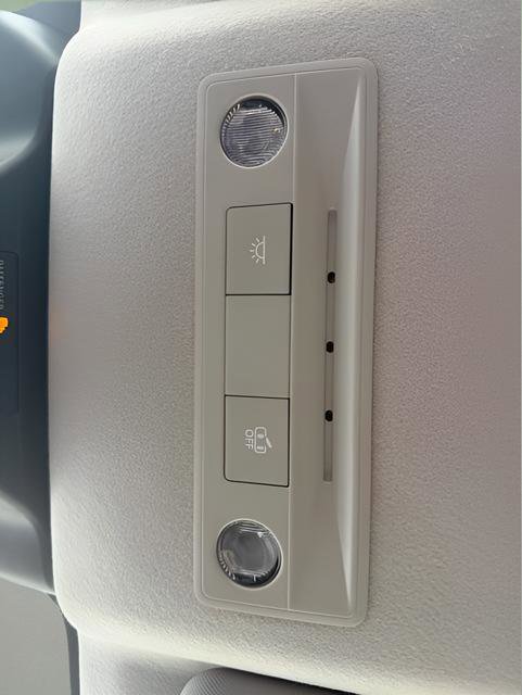 Certified 2025 Nissan Kicks SV image 14