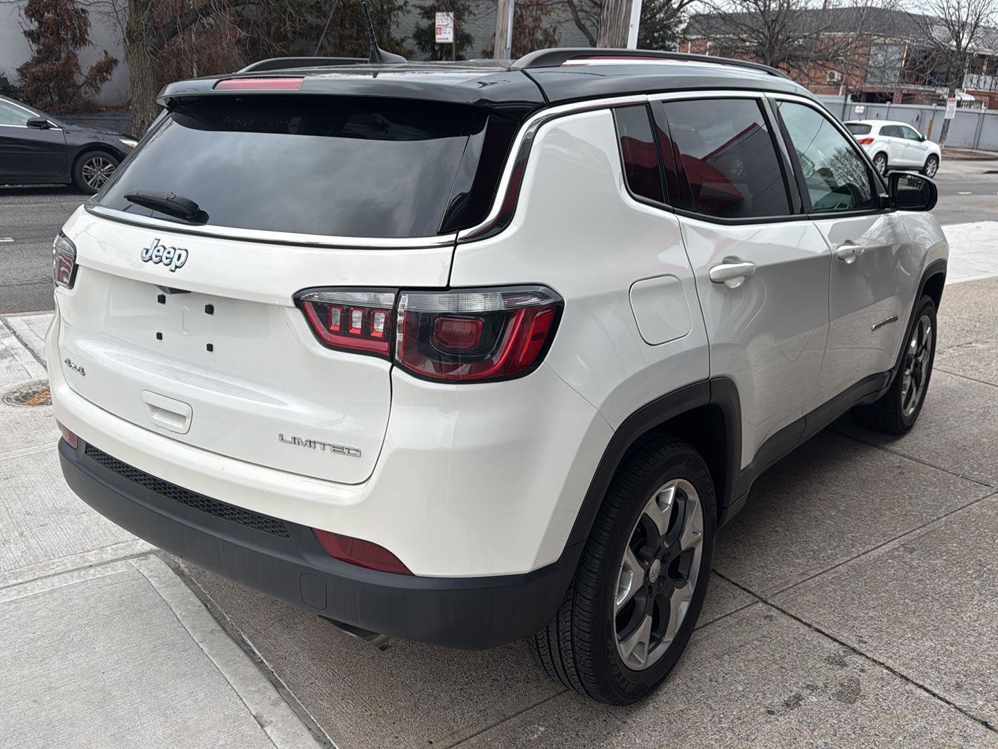 Used 2018 Jeep Compass Limited image 8