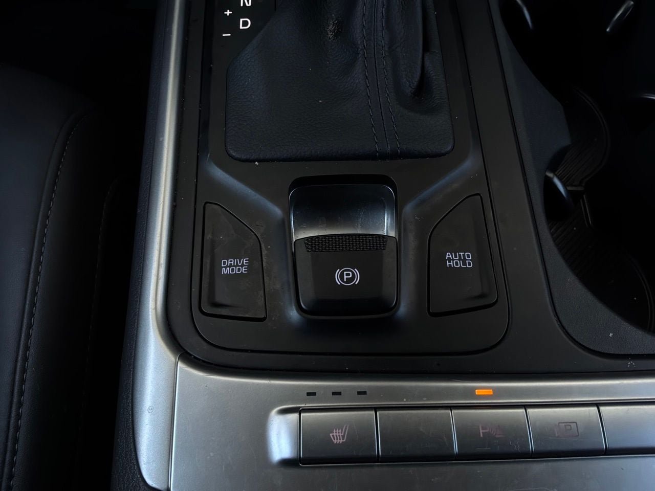 Used 2026 Kia Carnival FWD image 25