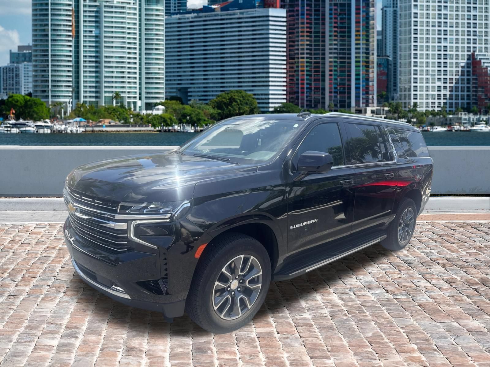 Used 2024 Chevrolet Suburban LT RWD 360° Tour