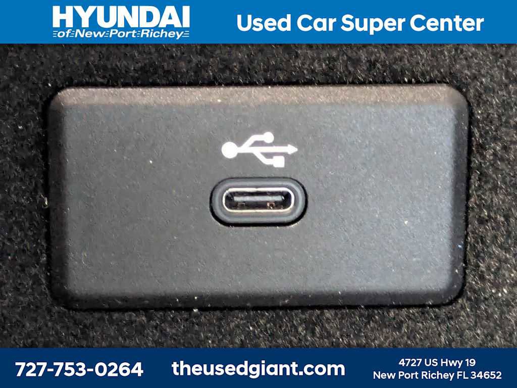 Used 2024 Cadillac Lyriq Luxury RWD image 33