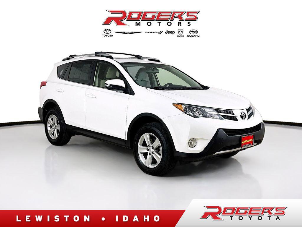 Used 2014 Toyota RAV4 XLE AWD/4WD image 1