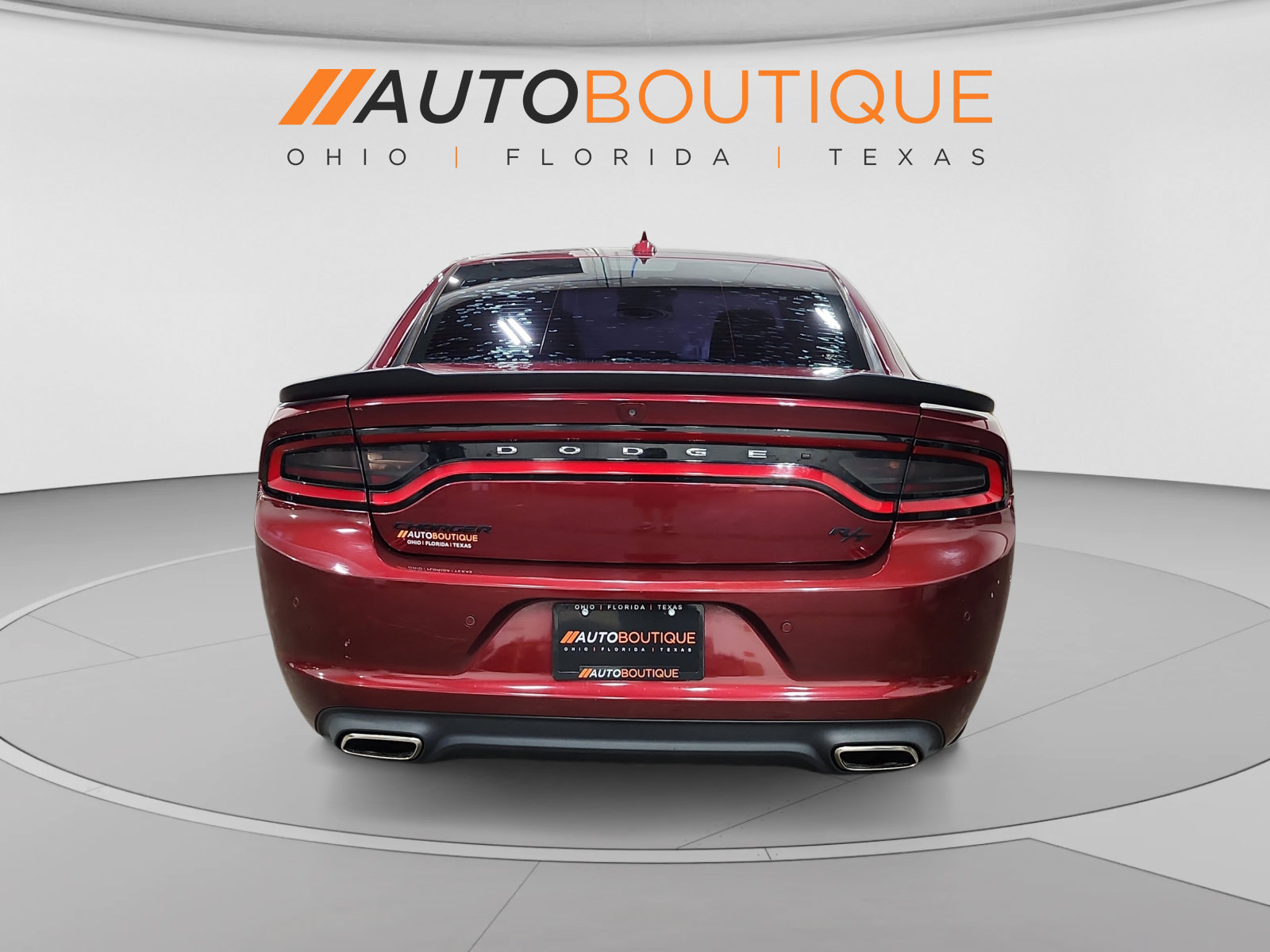 Used 2018 Dodge Charger R/T w/ Blacktop Package RWD image 4