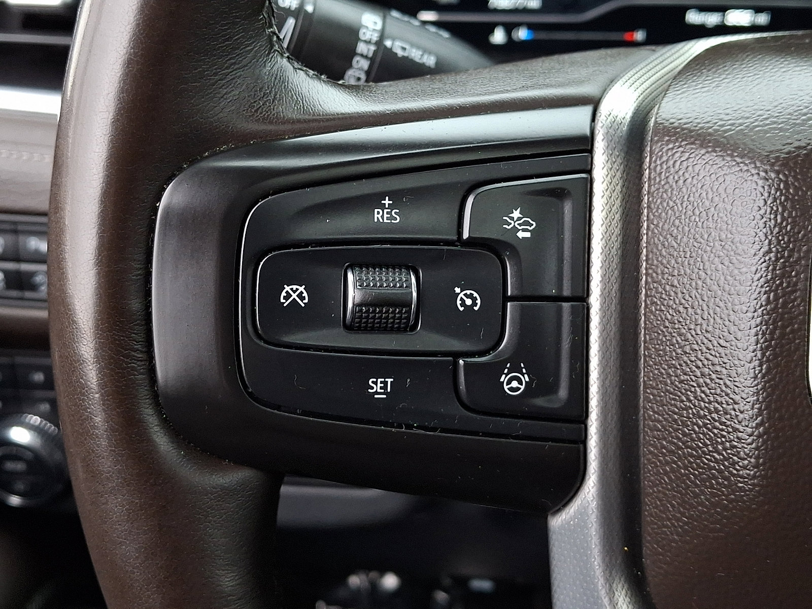 Used 2023 GMC Yukon XL Denali w/ Advanced Technology Package image 22