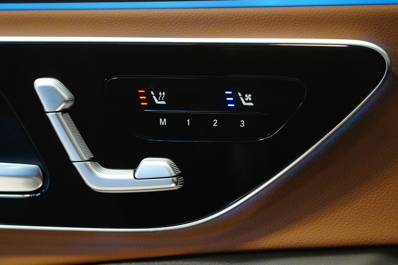 New 2026 Mercedes-Benz E 450 4MATIC Sedan image 29