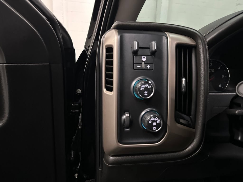 Used 2017 GMC Sierra 1500 Denali AWD/4WD image 35