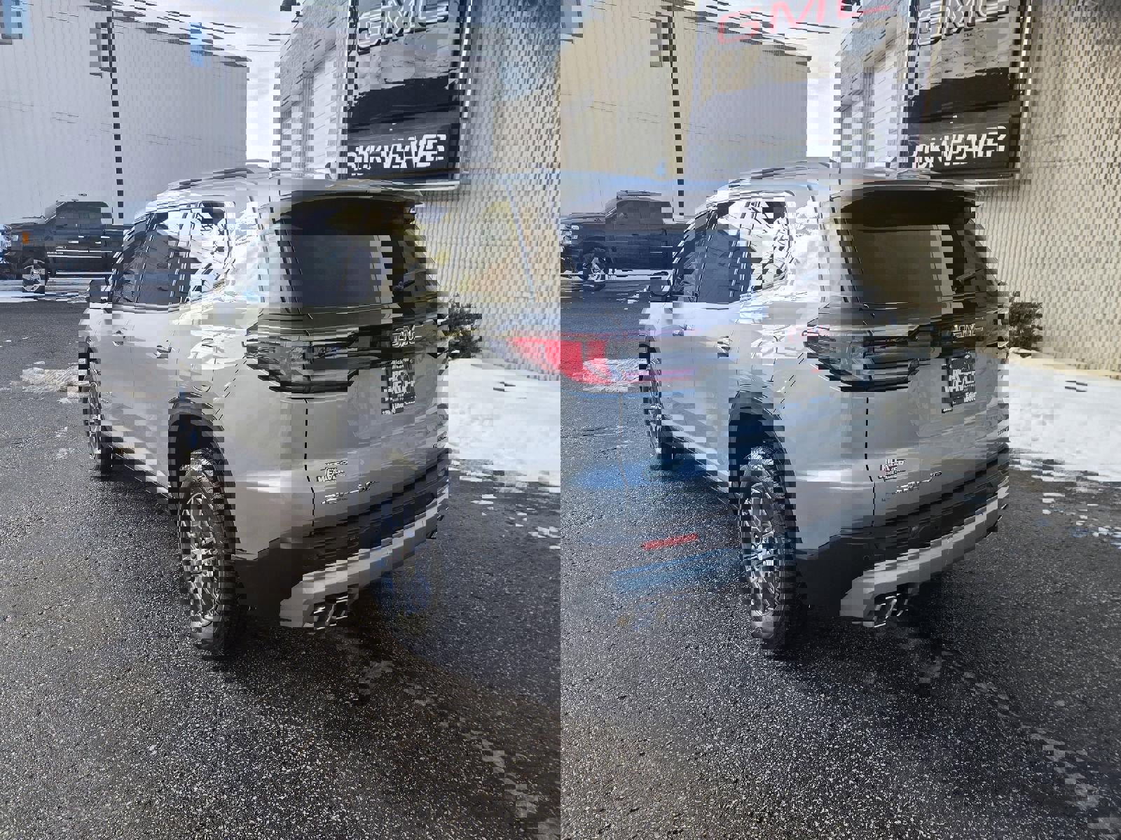 New 2025 GMC Acadia Elevation AWD/4WD image 8