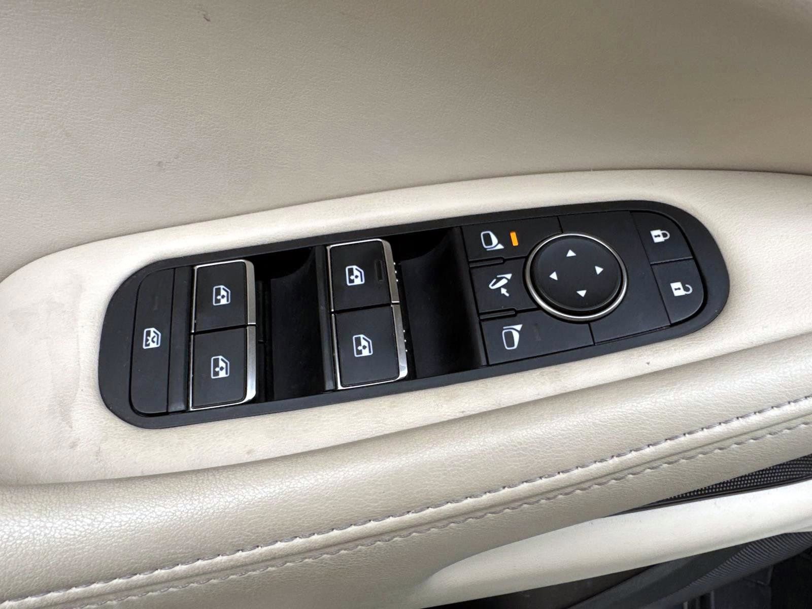 Certified 2023 INFINITI QX60 Luxe w/ Cargo Package image 8