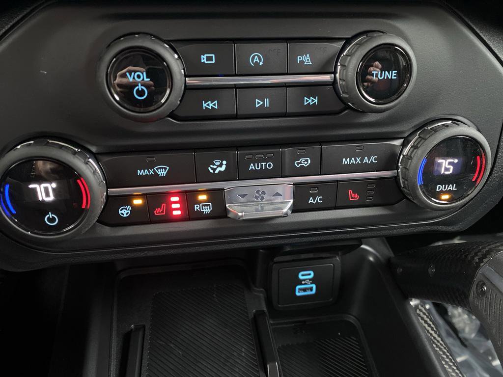 New 2025 Ford Bronco Raptor image 24