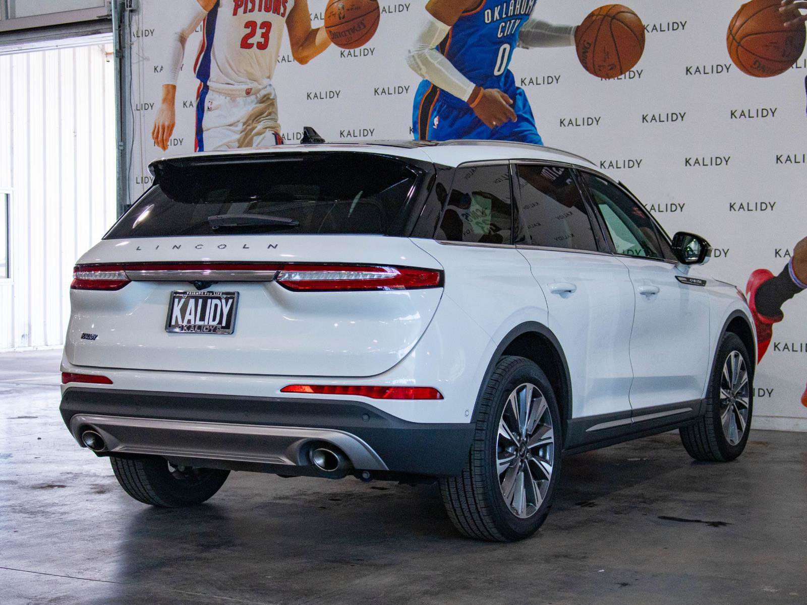 Used 2022 Lincoln Corsair Reserve w/ Equipment Group 201A AWD/4WD image 27