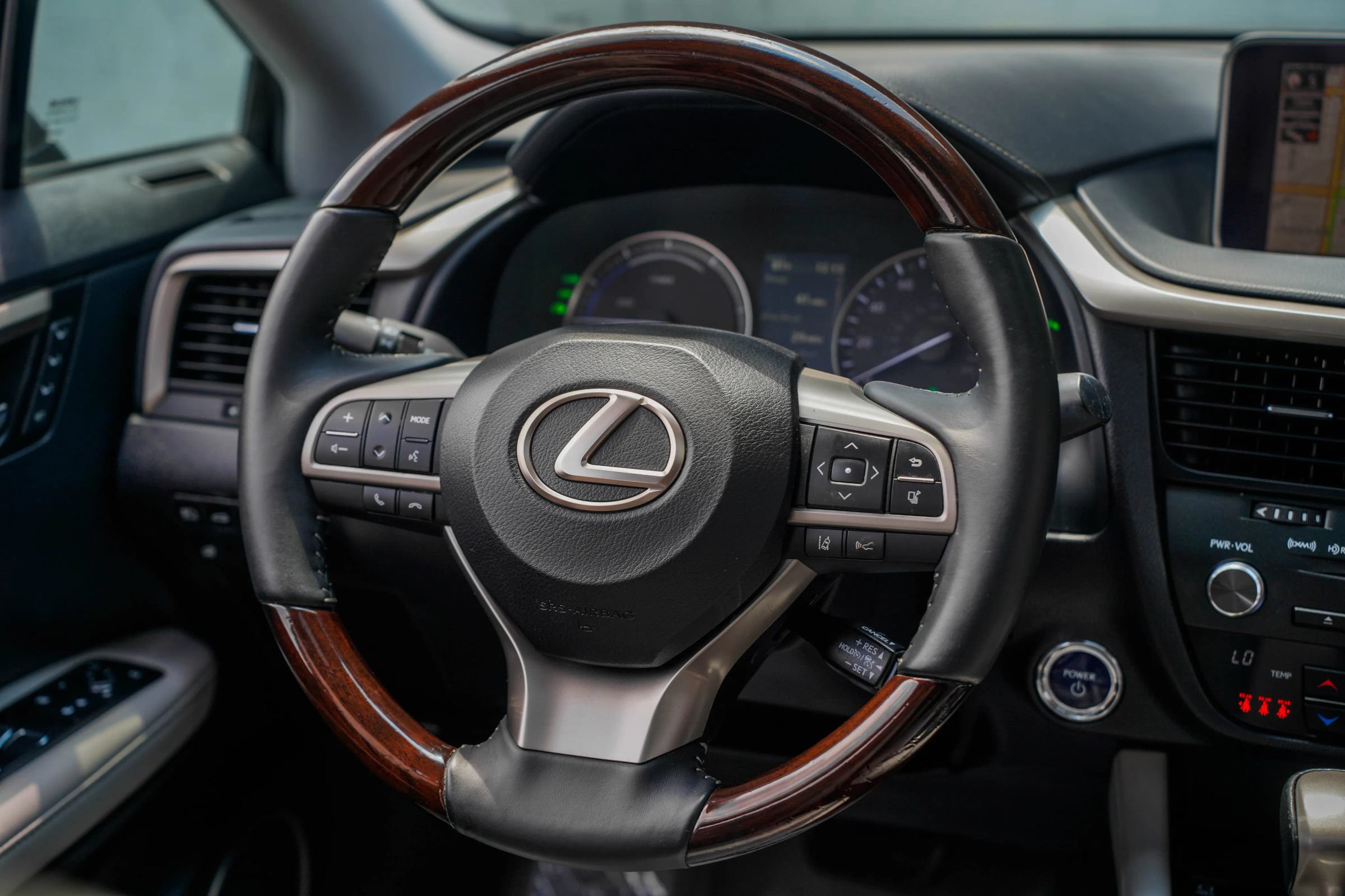 Used 2018 Lexus RX 450h AWD w/ Premium Package image 15