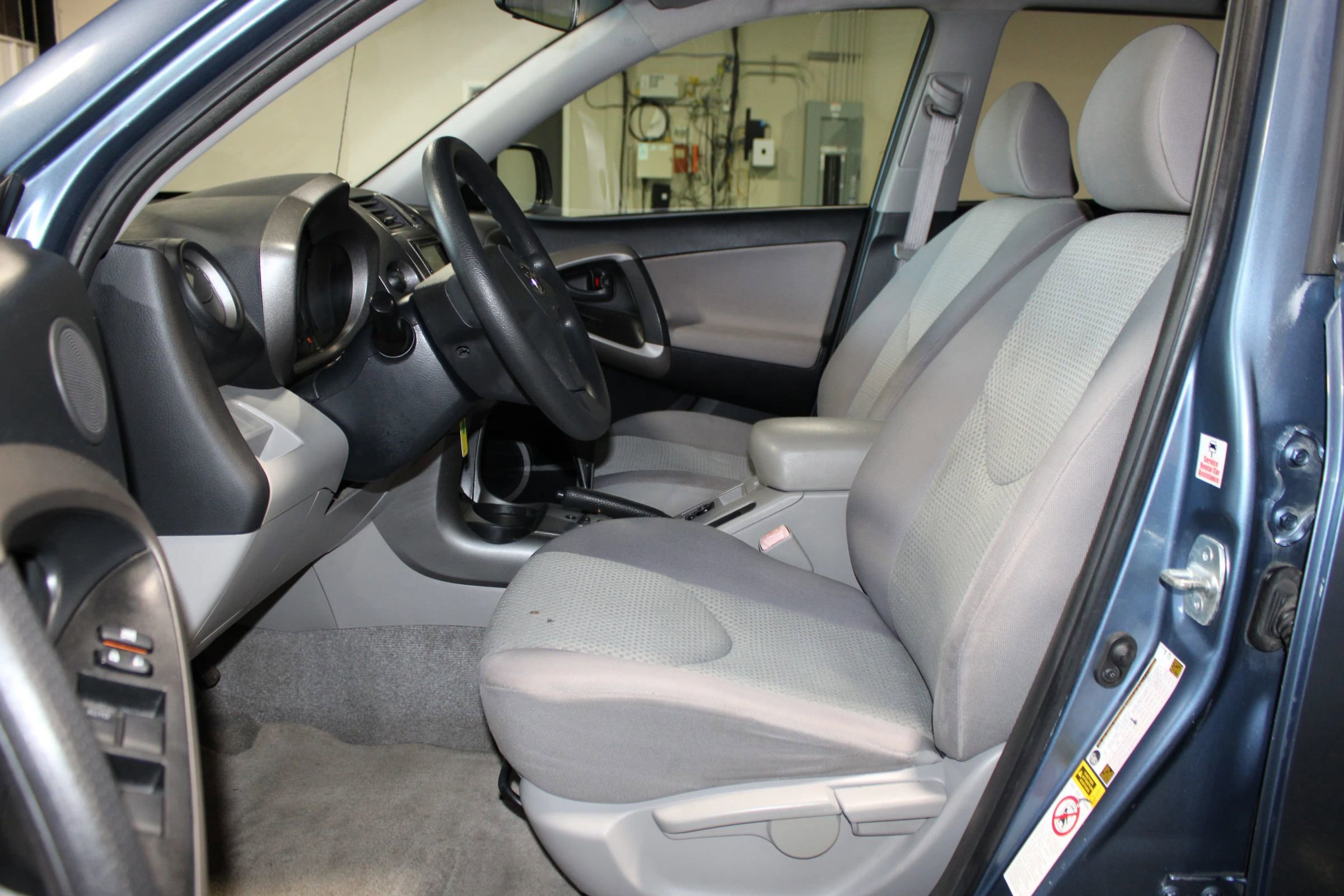 Used 2008 Toyota RAV4 2WD image 8