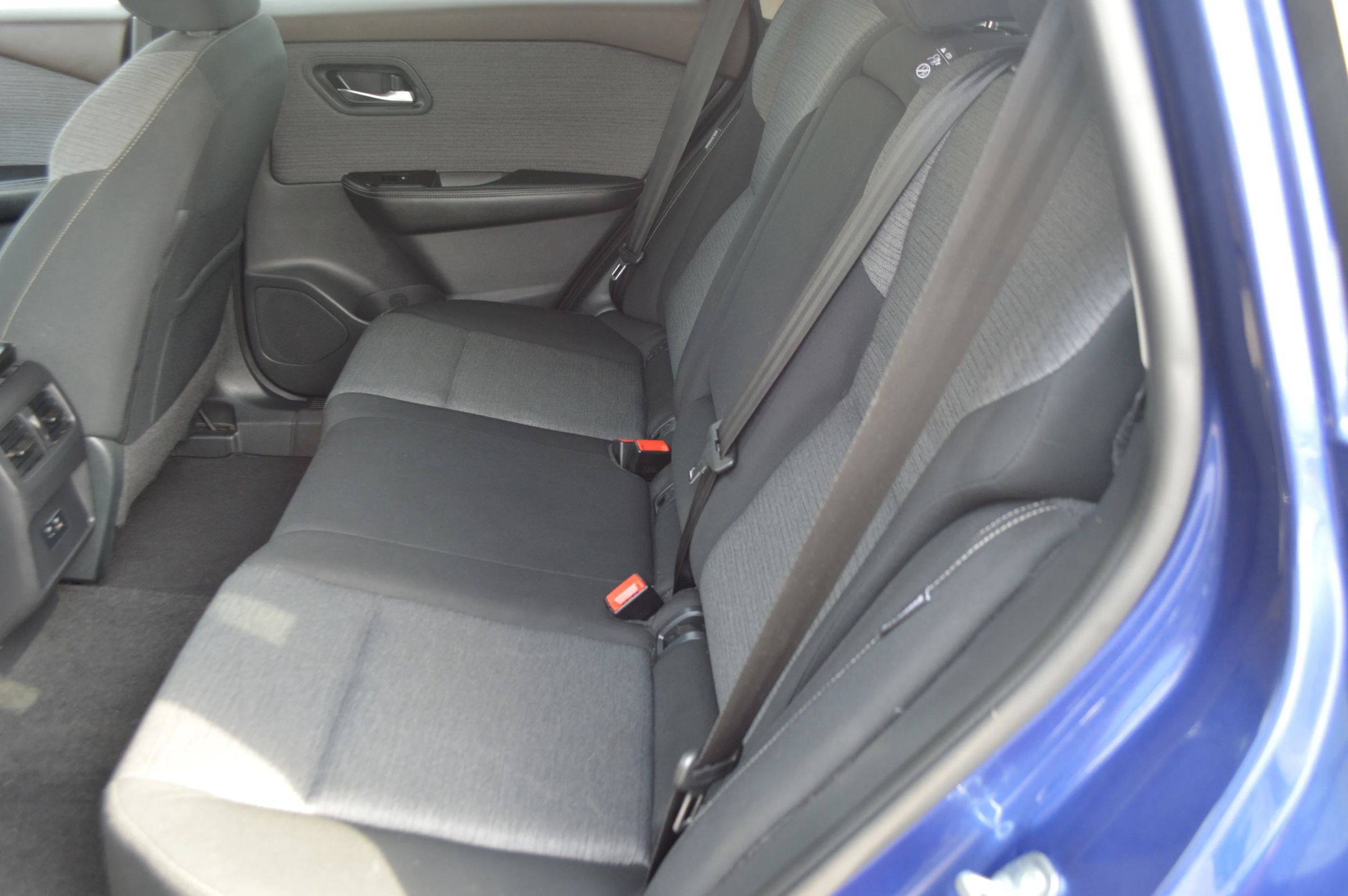 Used 2023 Nissan Rogue SV FWD image 20