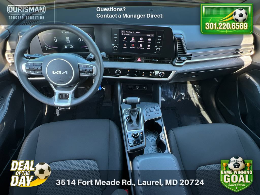 Used 2025 Kia Sportage LX FWD image 17