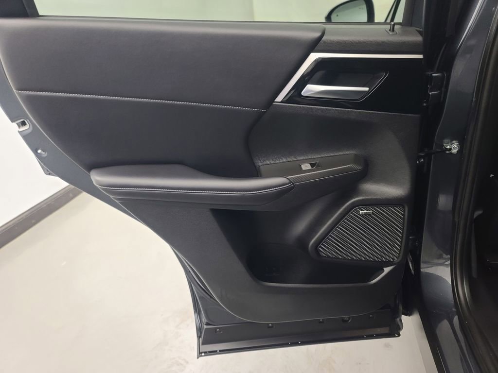 Used 2025 Mitsubishi Outlander SE AWD/4WD image 21