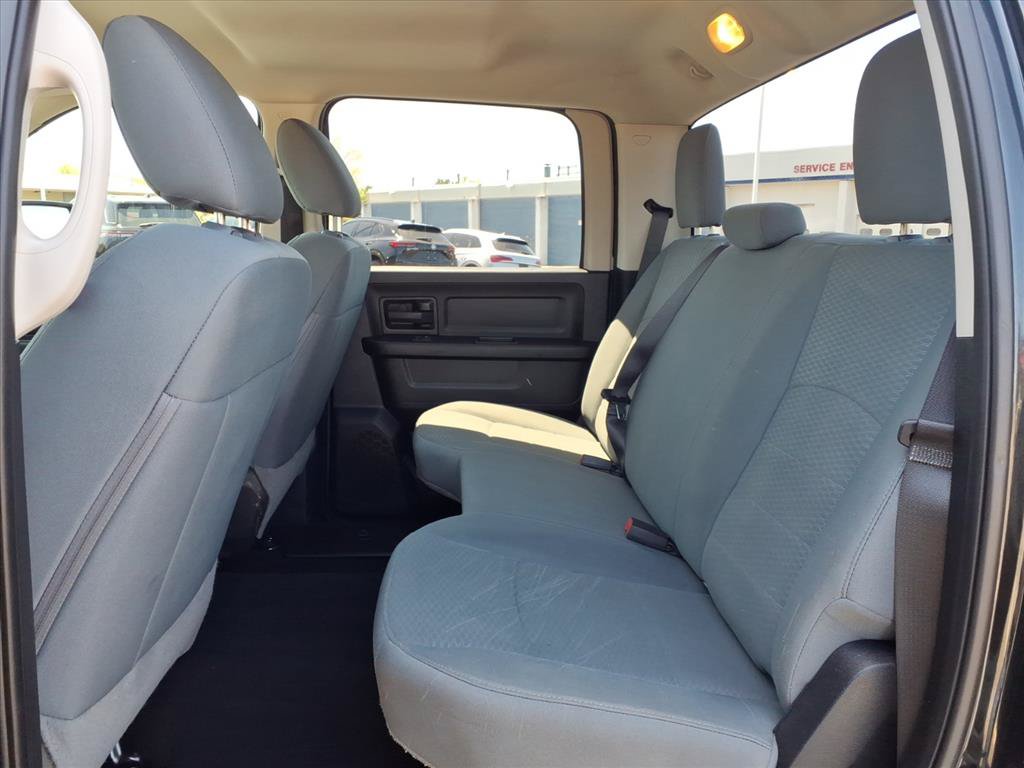 Used 2018 RAM 1500 ST AWD/4WD image 29