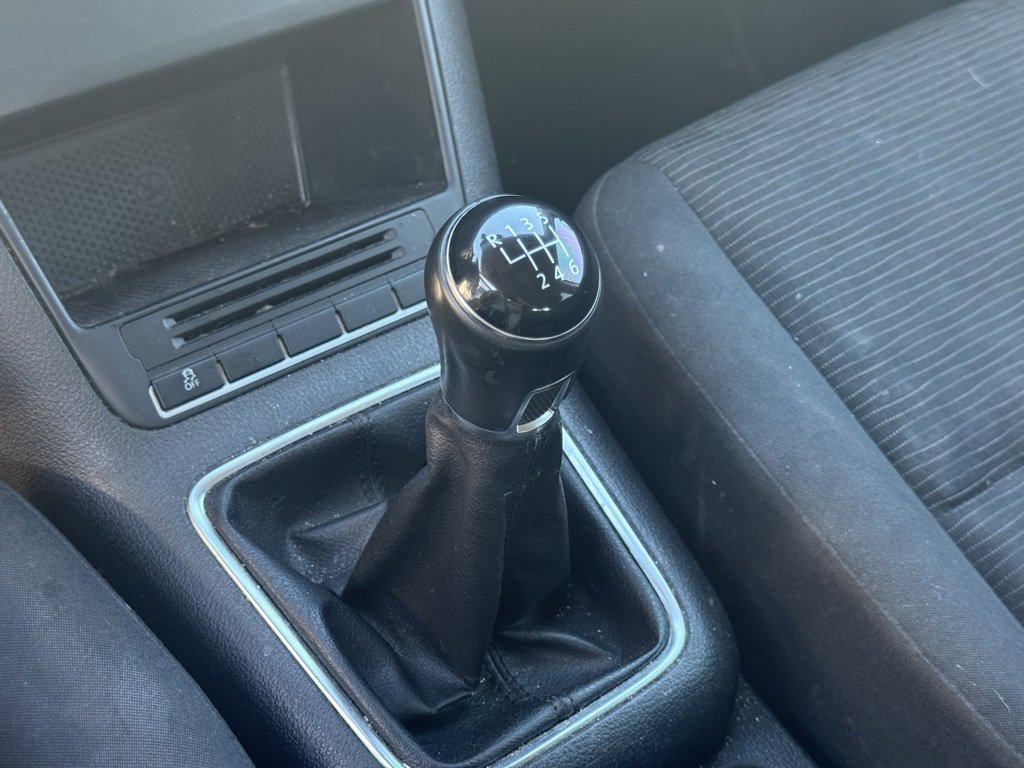 Used 2013 Volkswagen Tiguan S image 19