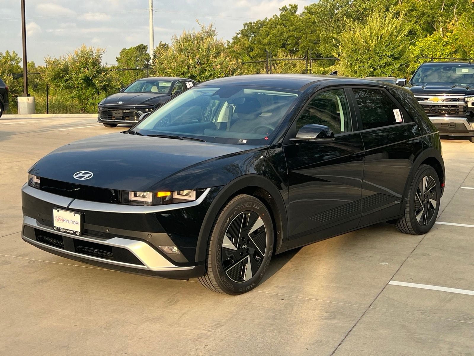 New 2027 Hyundai Ioniq 5 SE RWD image 5