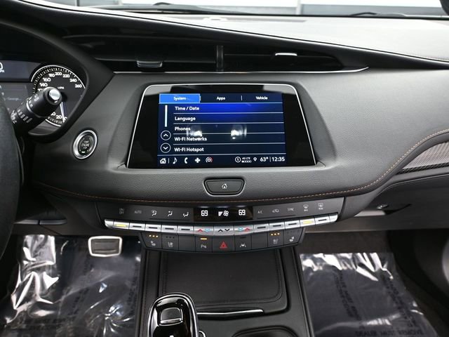 Used 2023 Cadillac XT4 Sport image 33