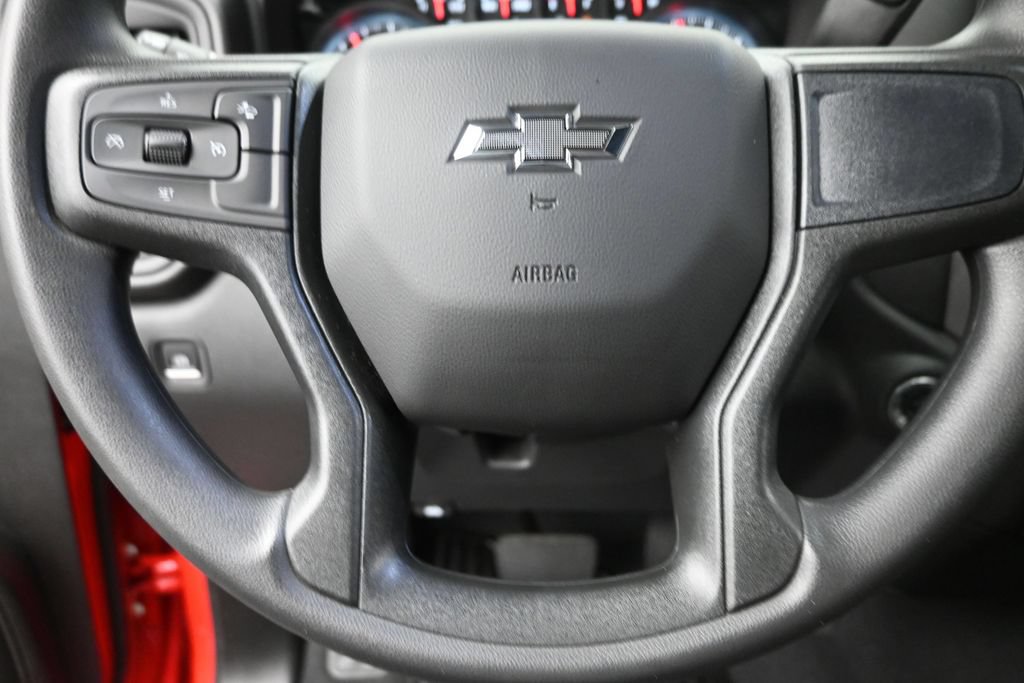 Used 2025 Chevrolet Silverado 1500 Custom Trail Boss AWD/4WD image 17