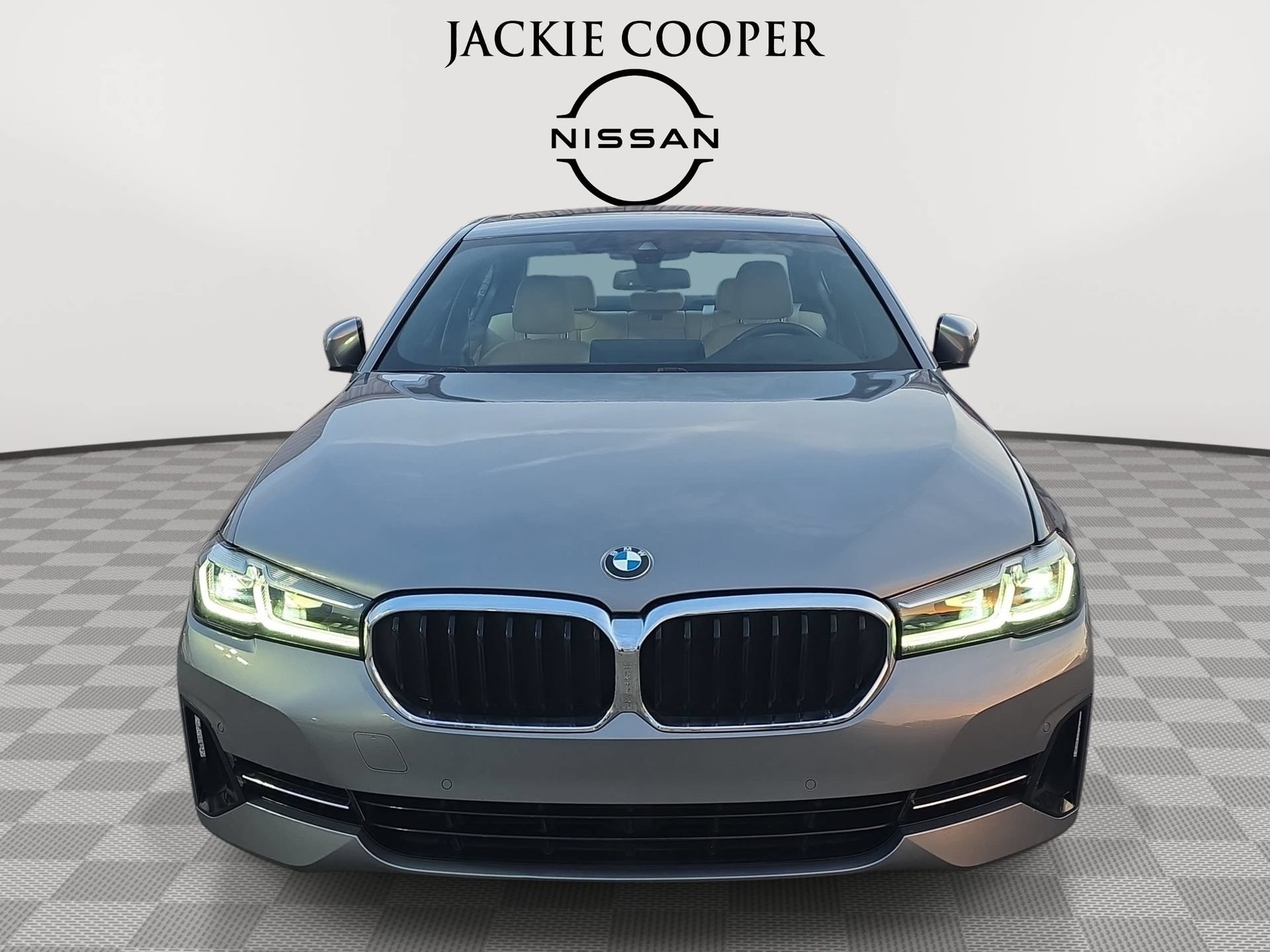 Used 2023 BMW 540i w/ Premium Package RWD image 2