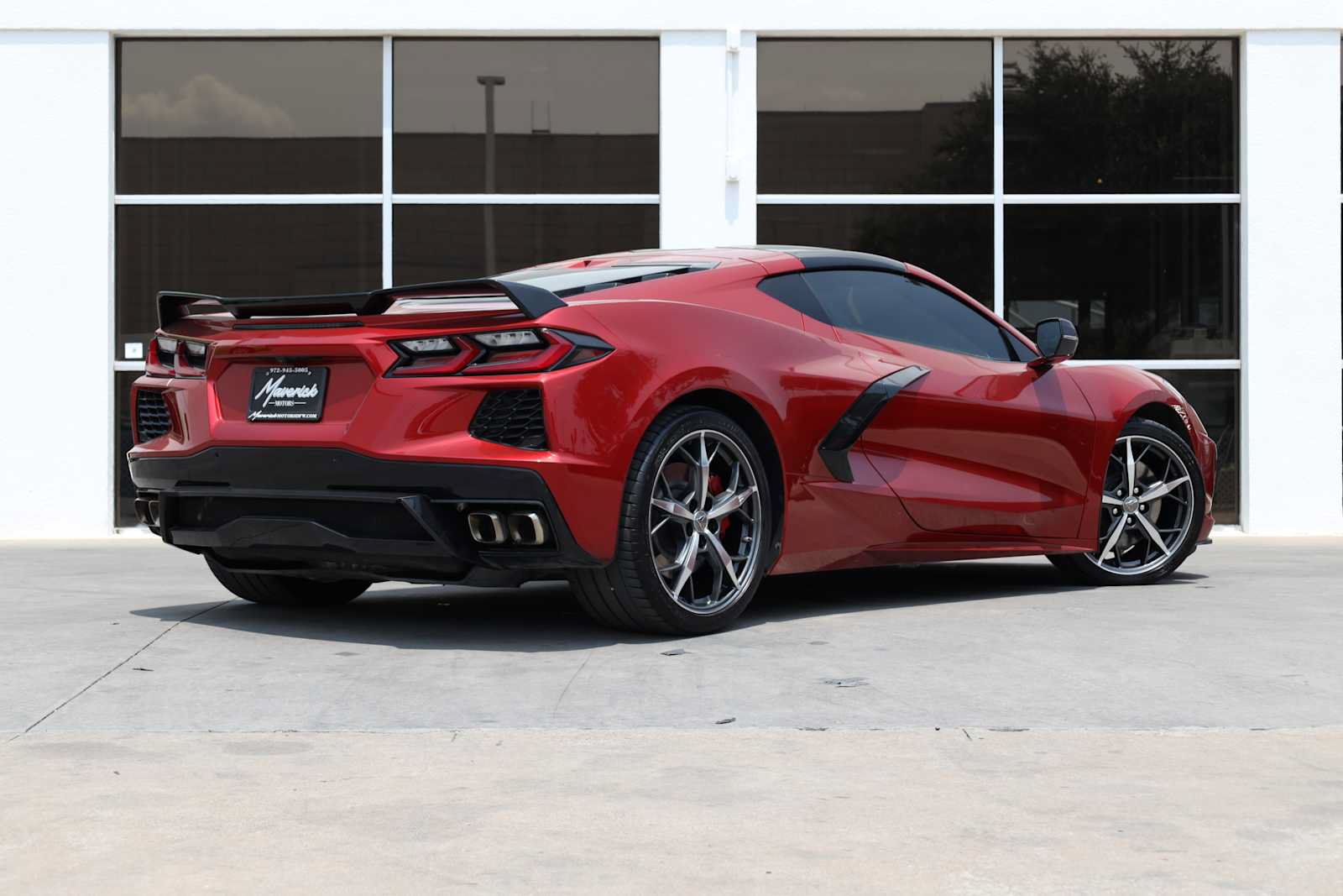 Used 2023 Chevrolet Corvette Stingray Premium Cpe w/ Z51 Performance Package RWD image 9