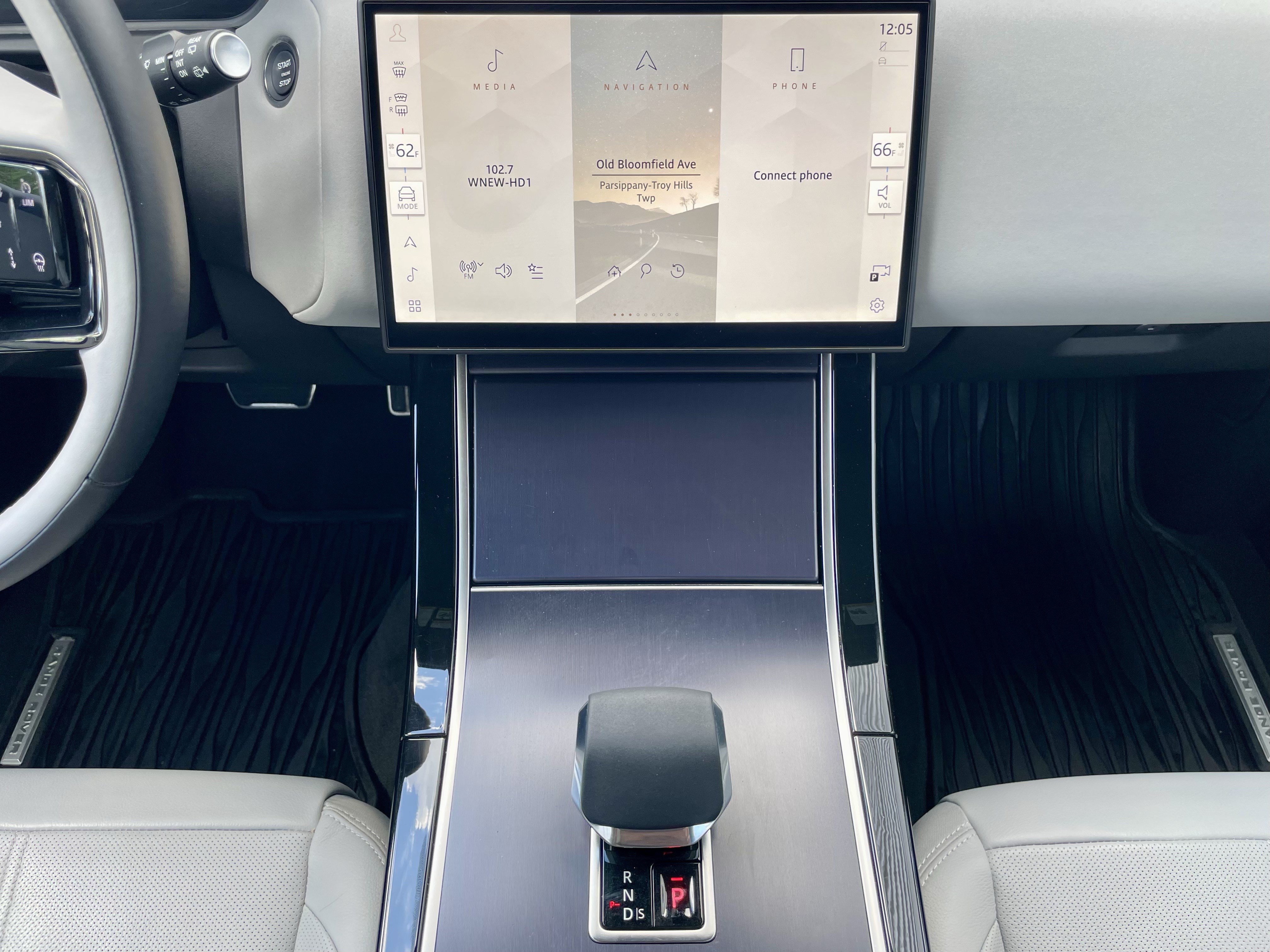 Certified 2026 Land Rover Range Rover Velar Dynamic SE AWD/4WD image 19