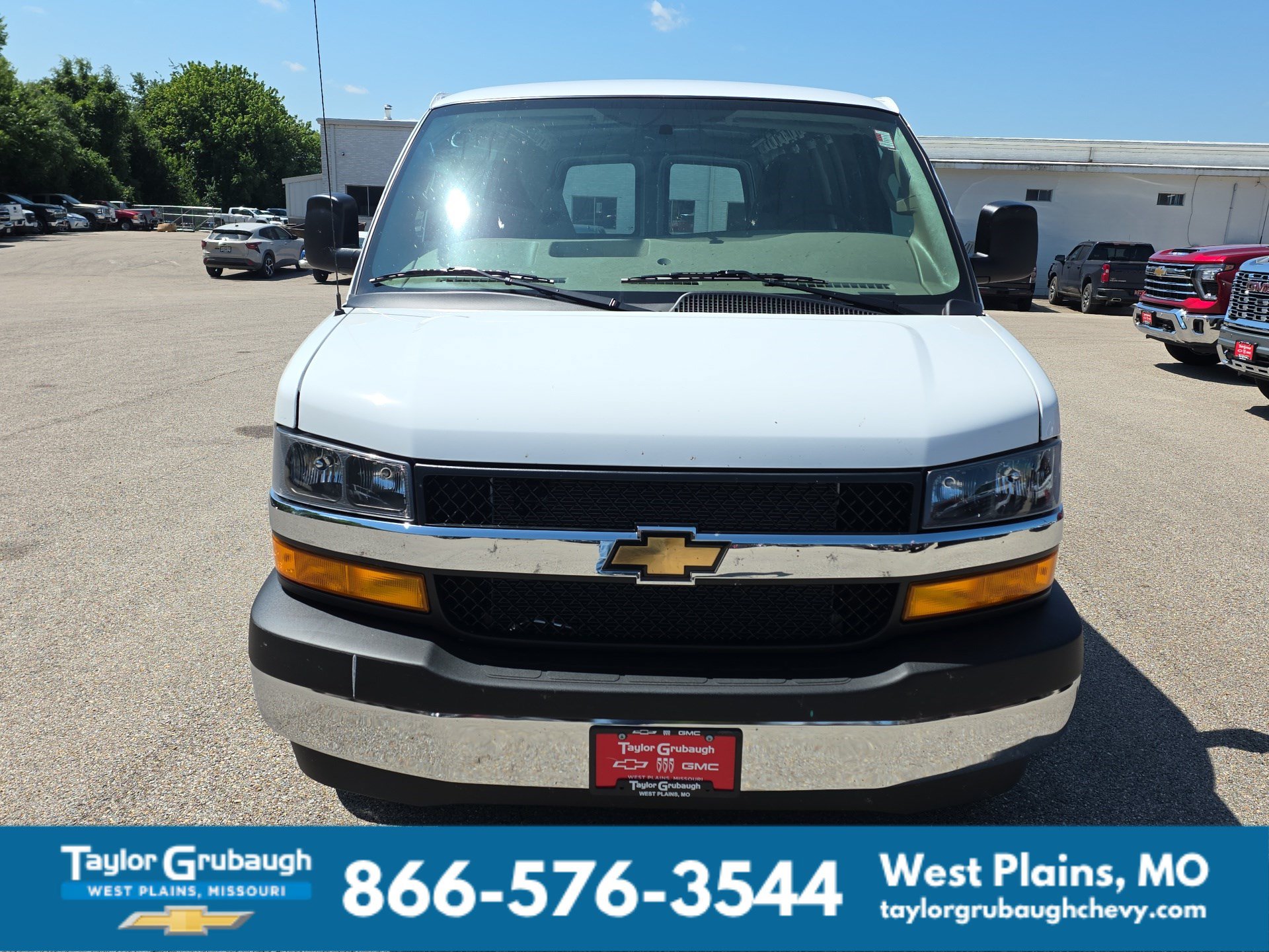 New 2026 Chevrolet Express 3500 w/ Driver Convenience Package RWD image 3