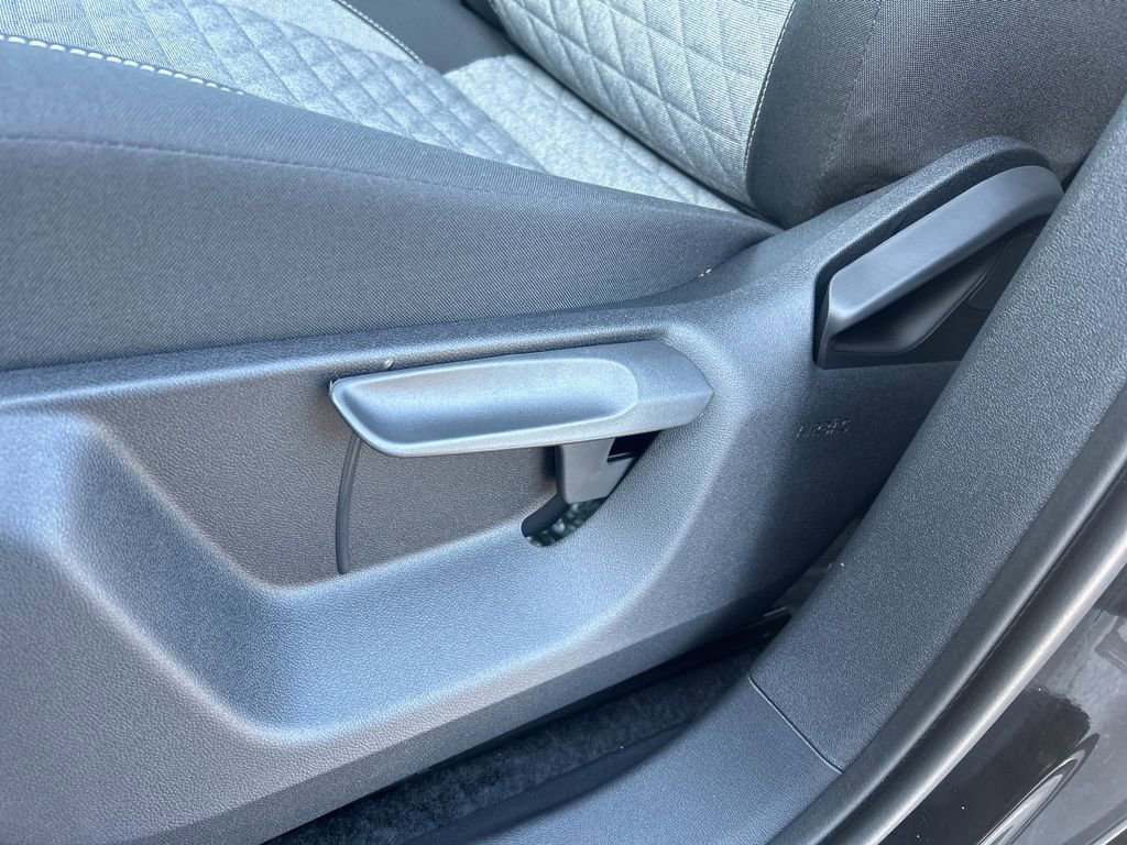 New 2026 Volkswagen Tiguan S FWD image 12