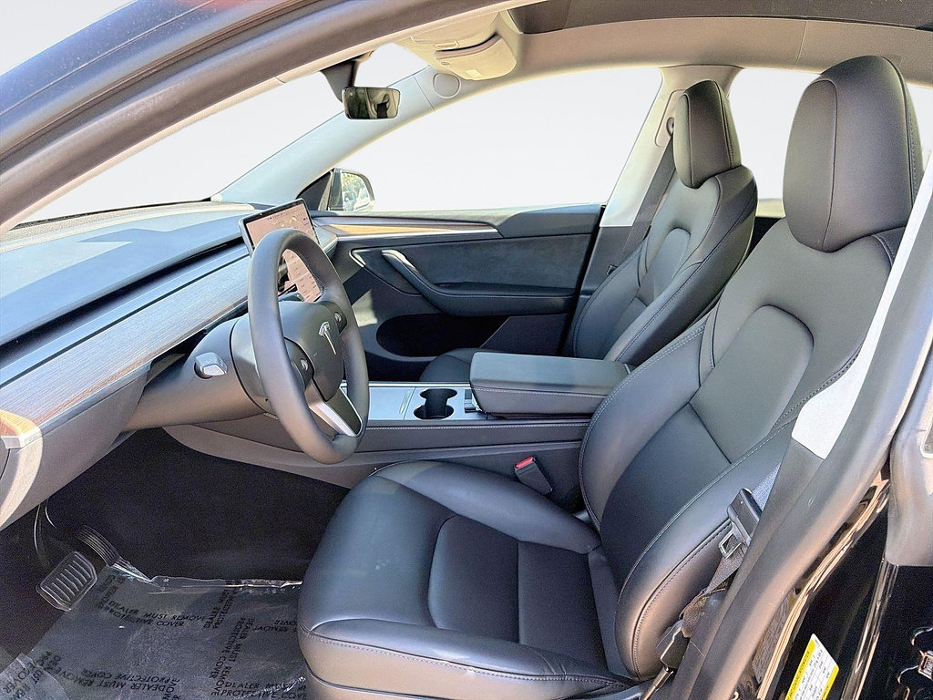 Used 2024 Tesla Model Y Long Range RWD image 21