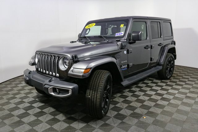 Used 2021 Jeep Wrangler Unlimited Sahara w/ Cold Weather Group image 5