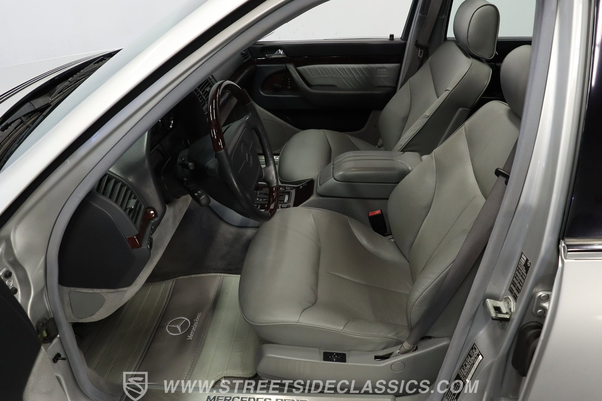 Used 1999 Mercedes-Benz S 500 Sedan image 35