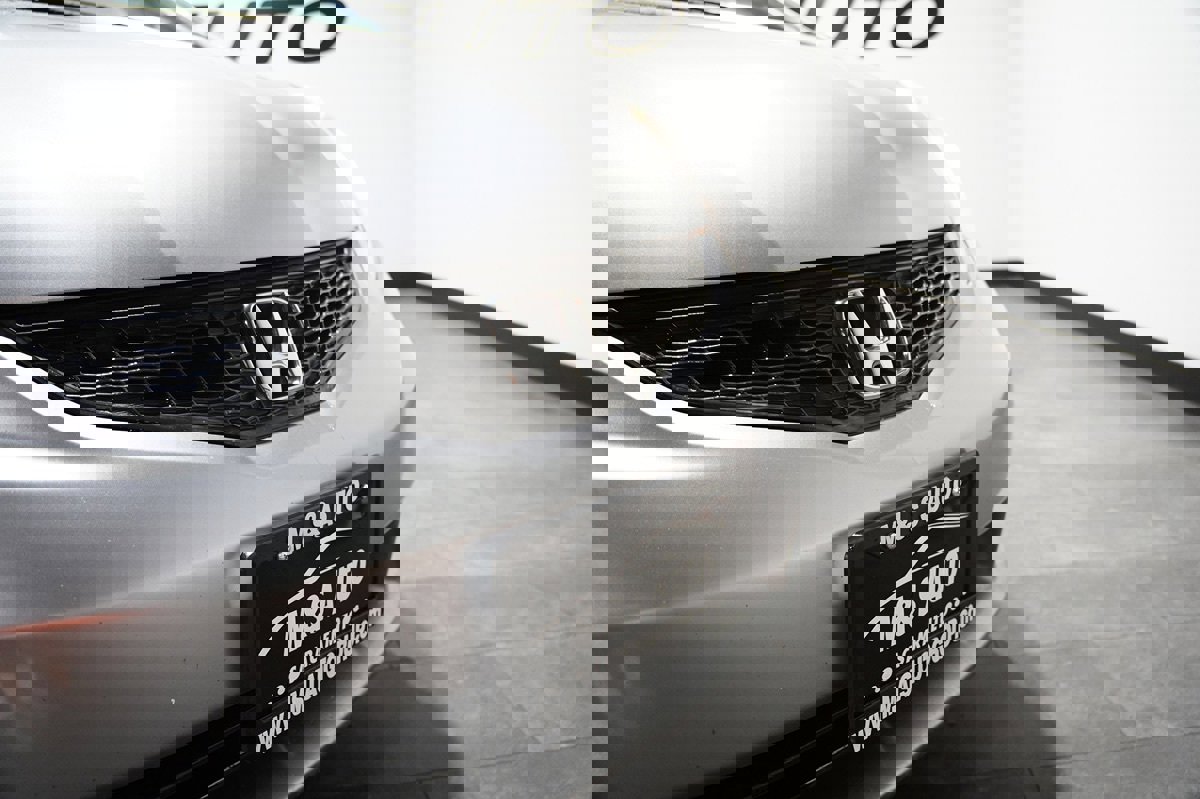 Used 2010 Honda Fit Sport image 4