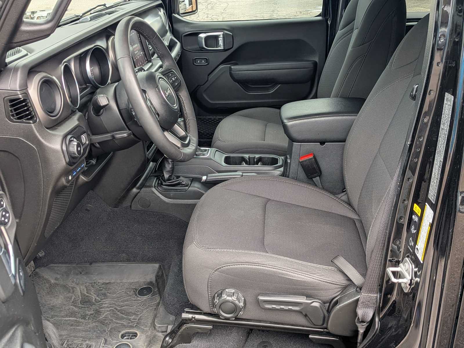 Used 2023 Jeep Wrangler Unlimited w/ Cold Weather Group AWD/4WD image 14