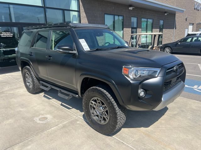 Used 2024 Toyota 4Runner TRD Off-Road Premium AWD/4WD image 2