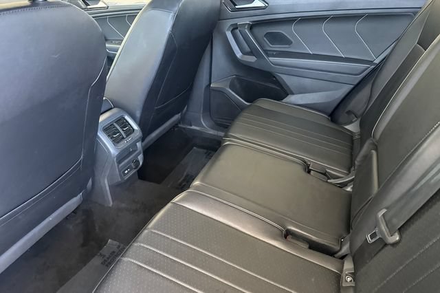 Used 2024 Volkswagen Tiguan SE AWD/4WD image 14