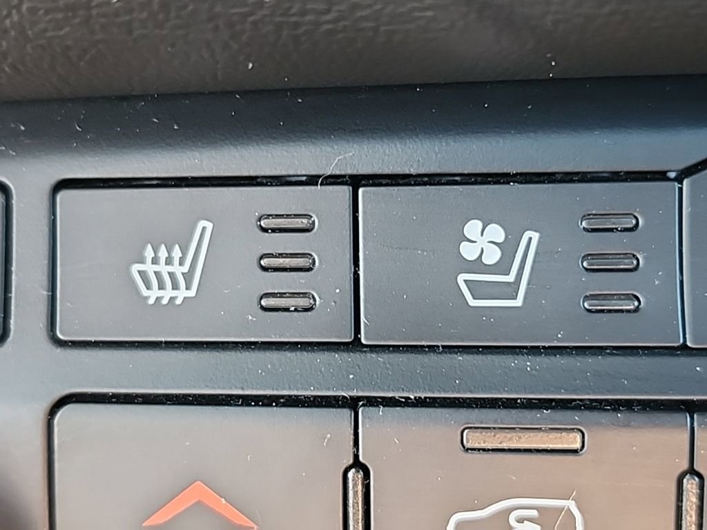 Certified 2024 Dodge Durango GT image 33