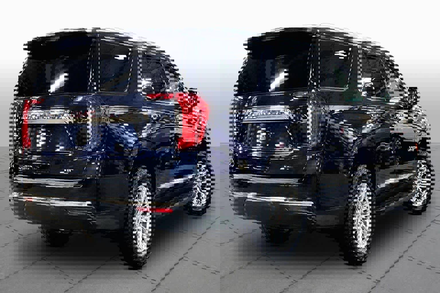 Used 2021 GMC Yukon SLT w/ SLT Premium Package AWD/4WD image 13