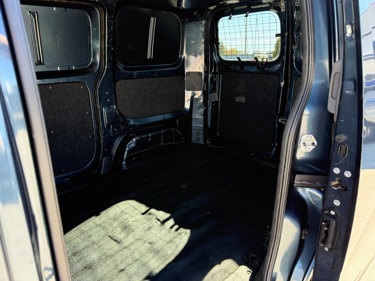 Used 2017 Chevrolet City Express LT w/ Technology Package image 22