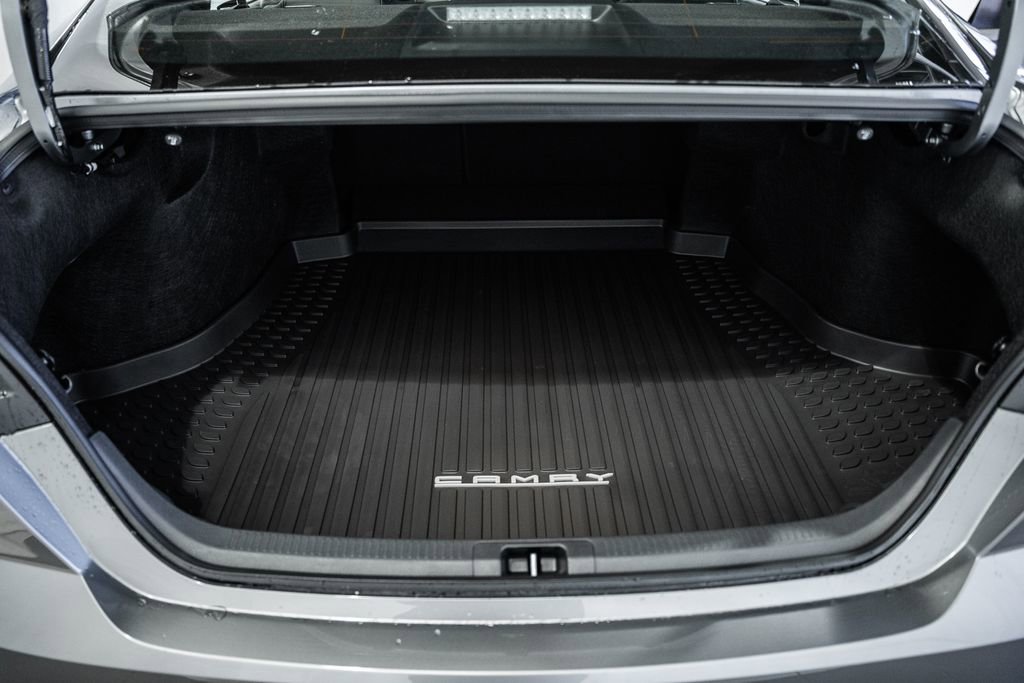 New 2026 Toyota Camry SE image 9