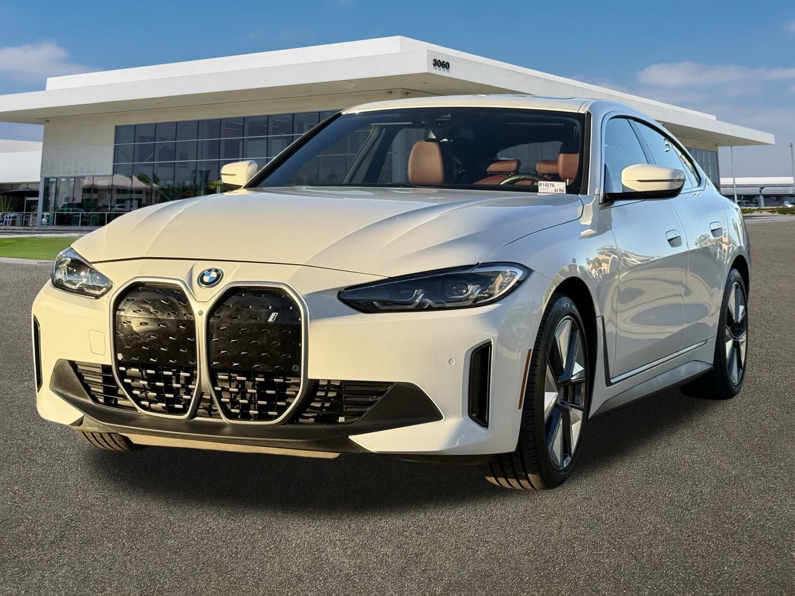 Certified 2023 BMW i4 eDrive35 w/ Premium Package image 4