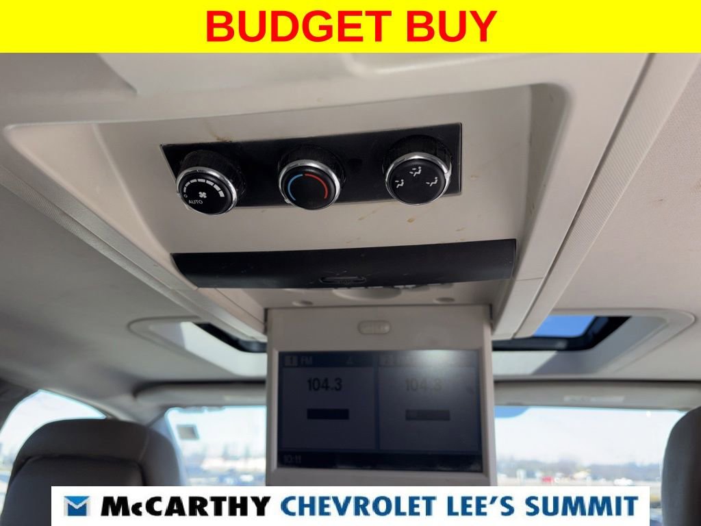 Used 2012 Chrysler Town & Country Limited w/ Luxury Group image 36