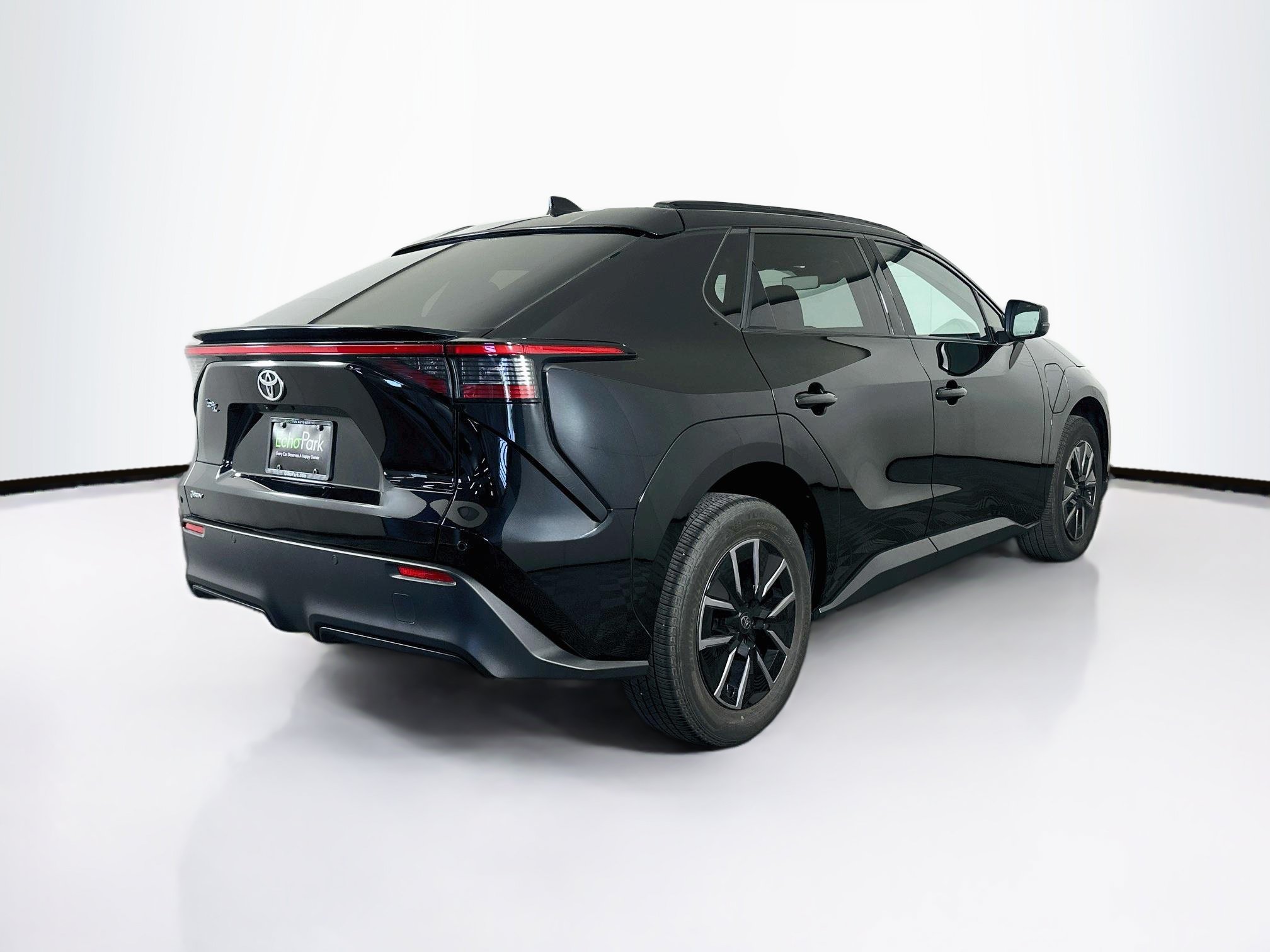Used 2026 Toyota bZ FWD image 9