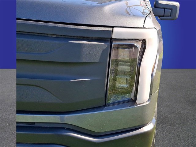 Used 2023 Ford F150 Lightning Pro image 7