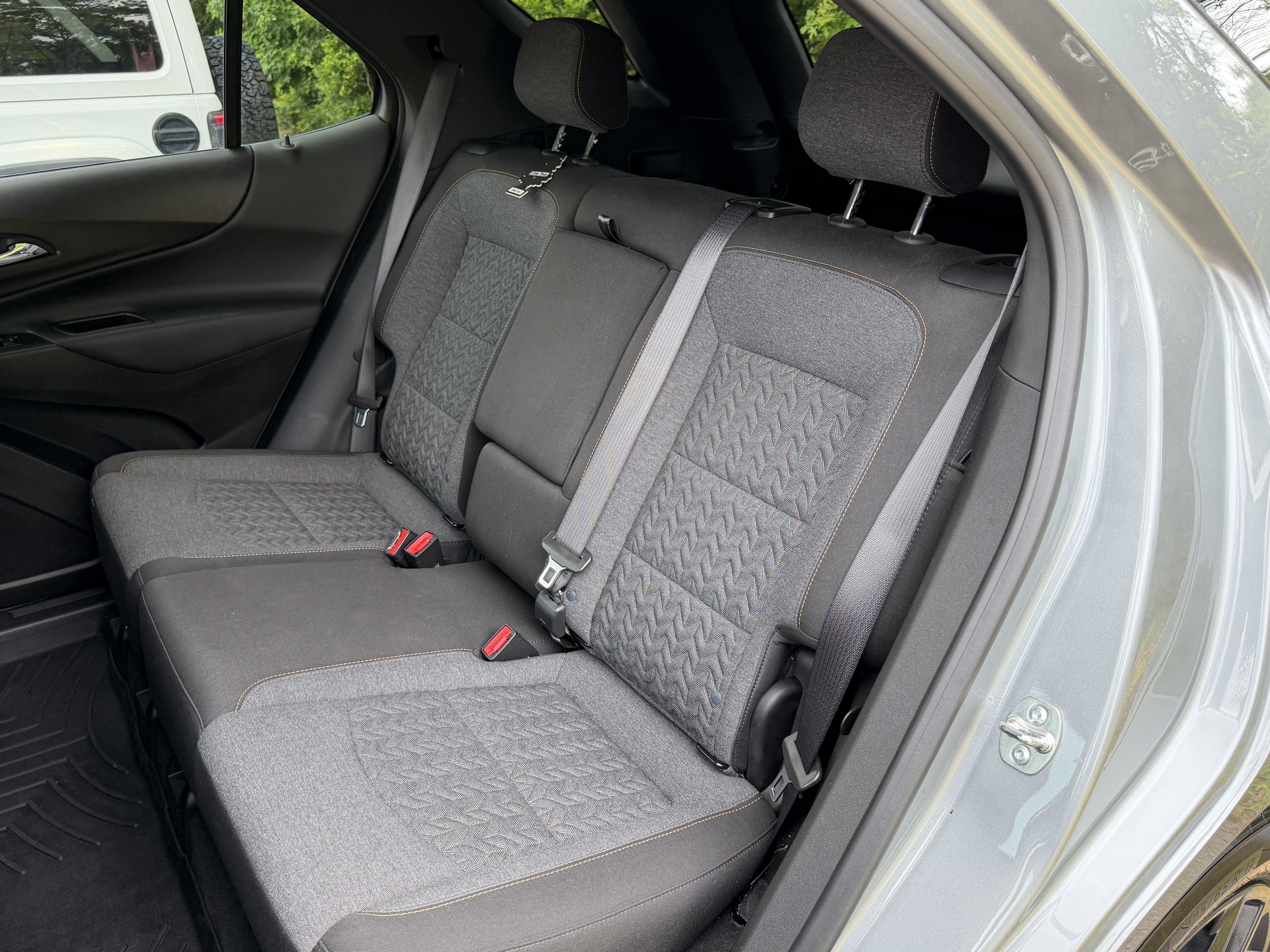 Used 2024 Chevrolet Equinox LT FWD image 46
