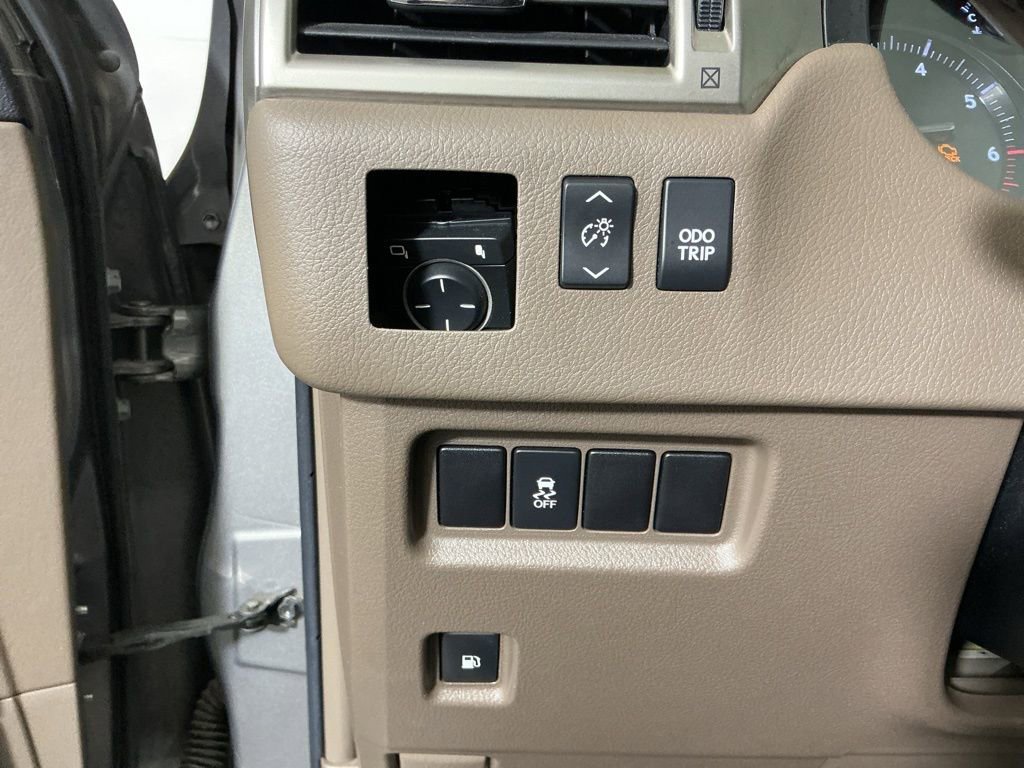 Used 2013 Lexus GX 460 image 17