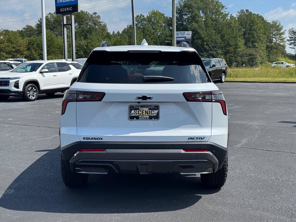 New 2027 Chevrolet Equinox ACTIV w/ Convenience Package III FWD image 4