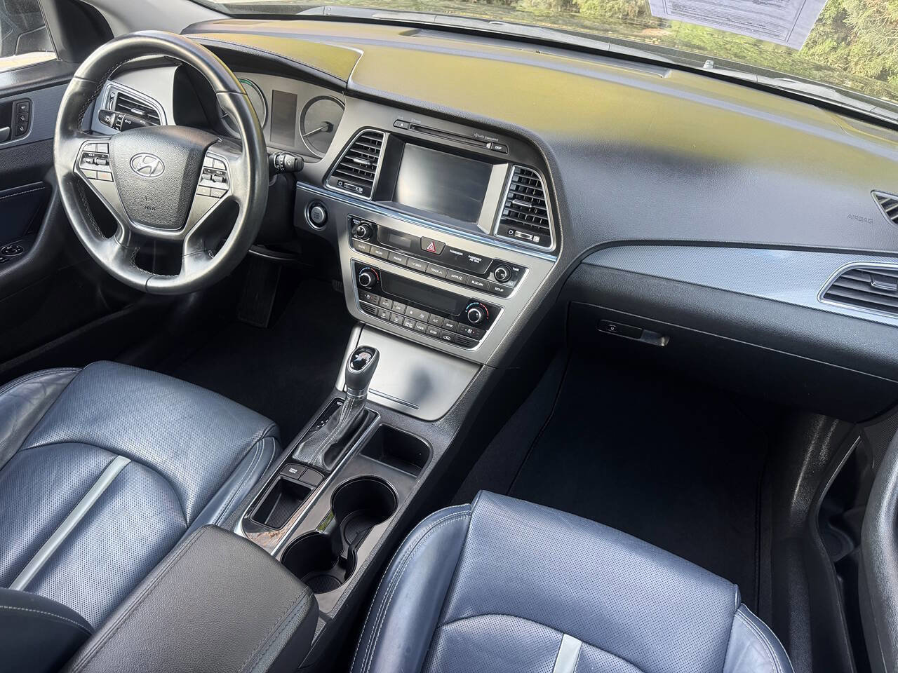 Used 2017 Hyundai Sonata Limited image 9