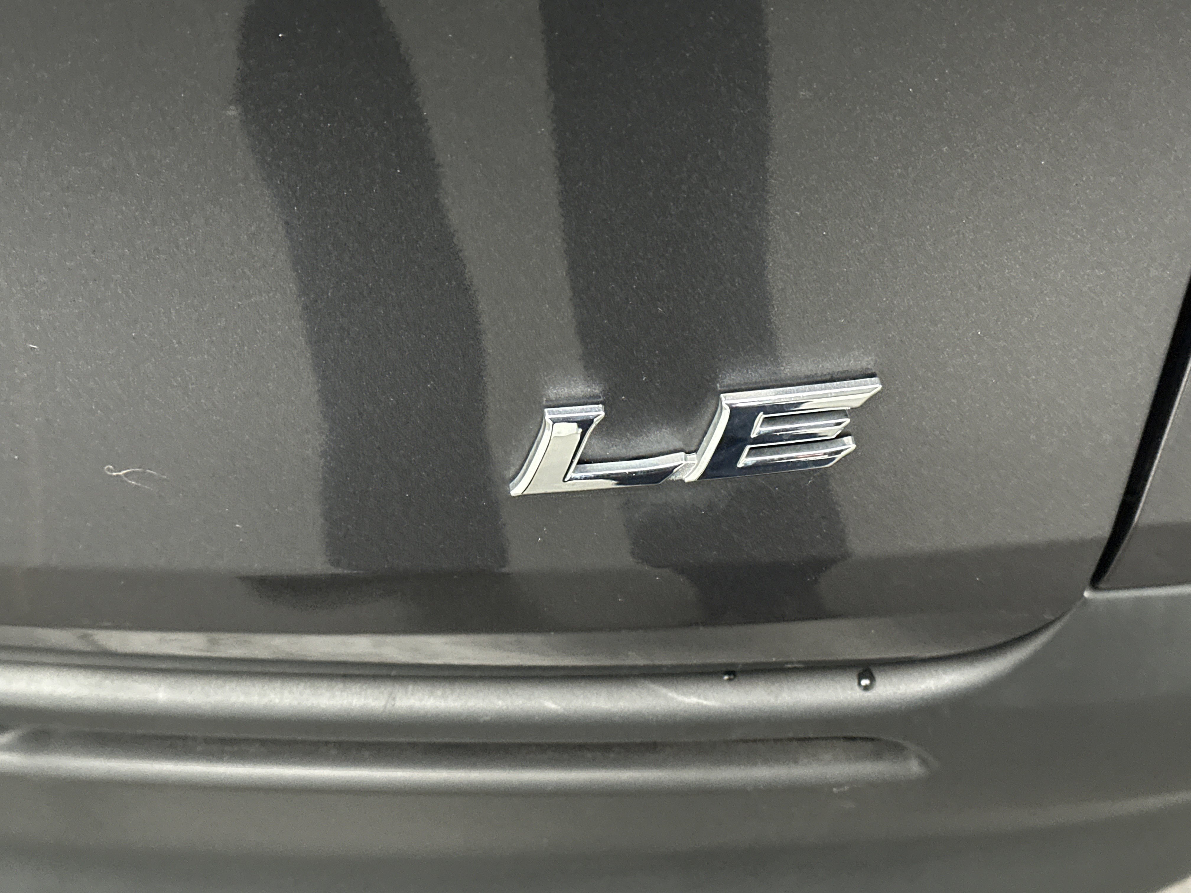 Used 2025 Toyota Sienna LE image 12